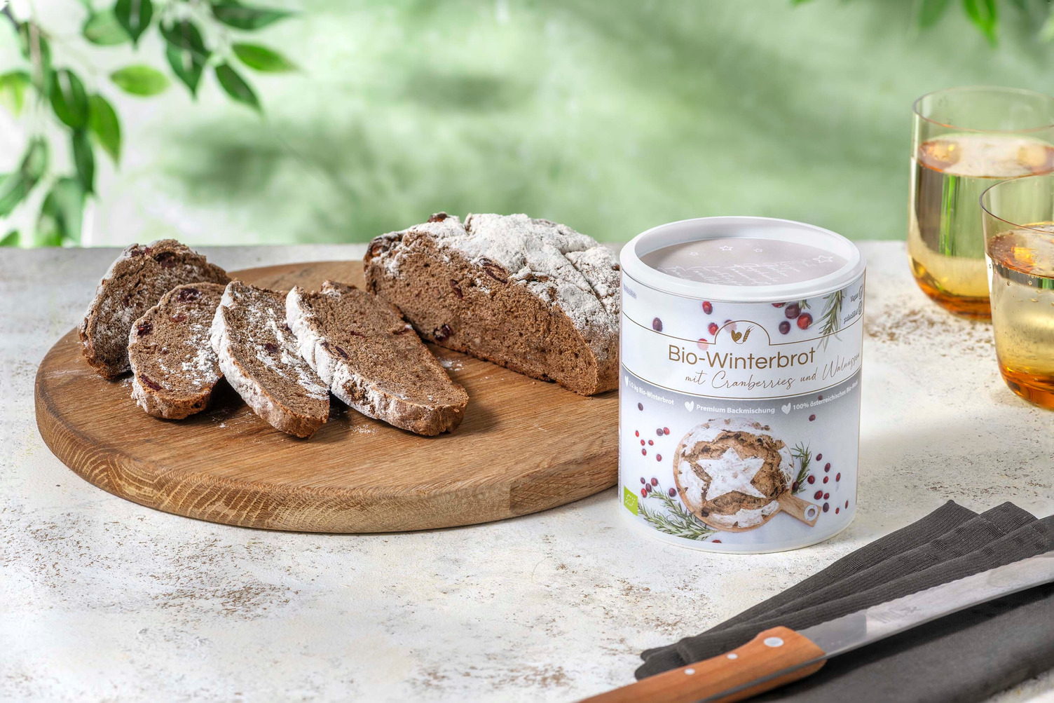Bio-Winterbrot mit Cranberries und Walnüssen Rezept | HelloFresh