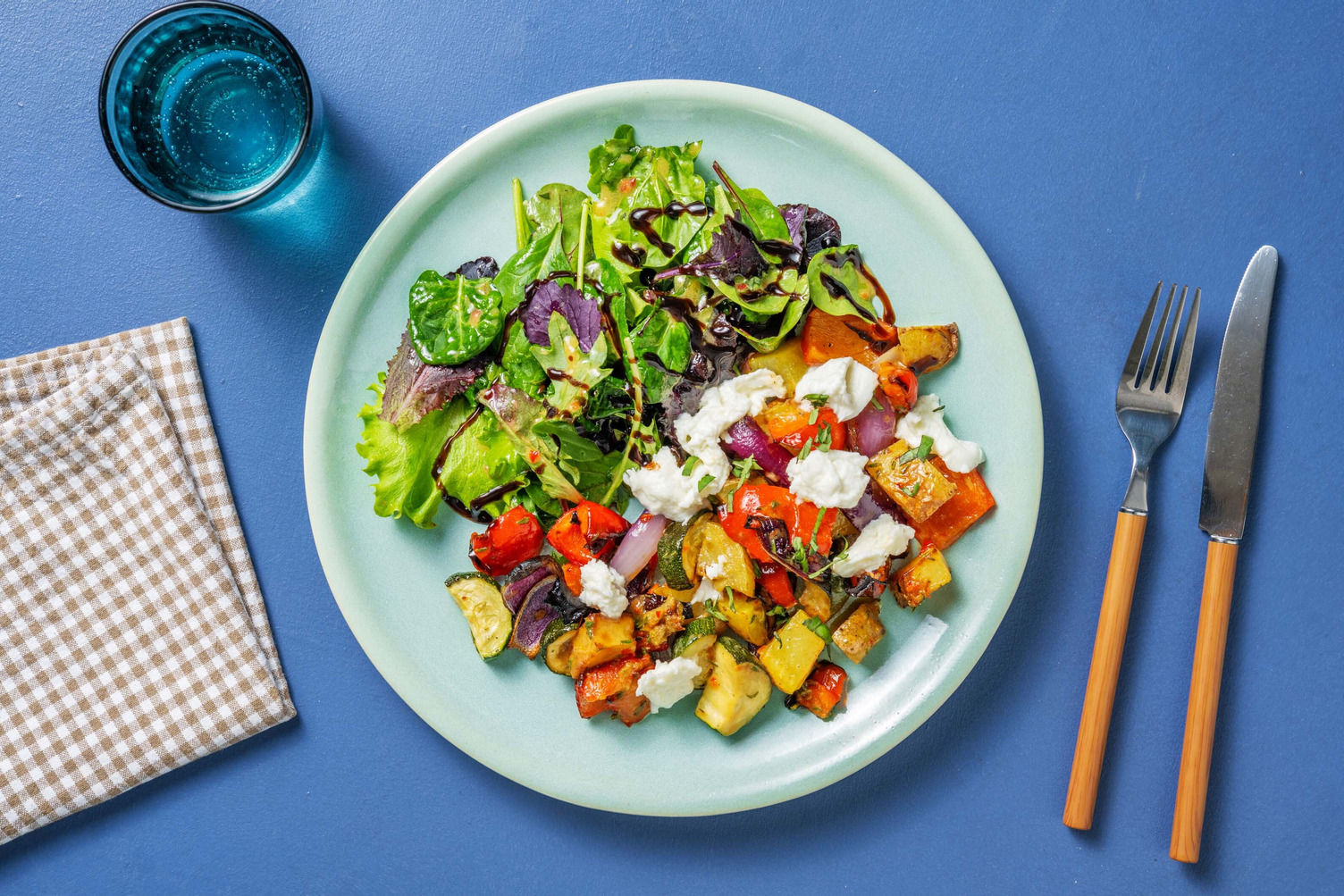 Büffelmozzarella auf AntipastiGemüse Rezept HelloFresh