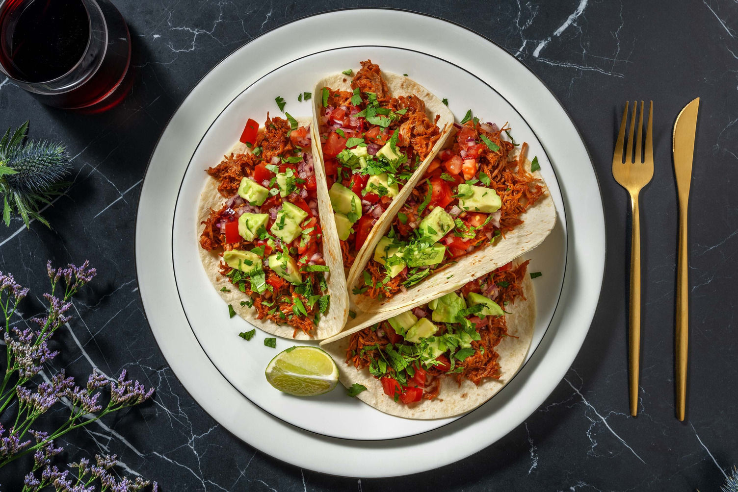 Carnitas! Pulled Pork gefüllte Tacos Rezept HelloFresh