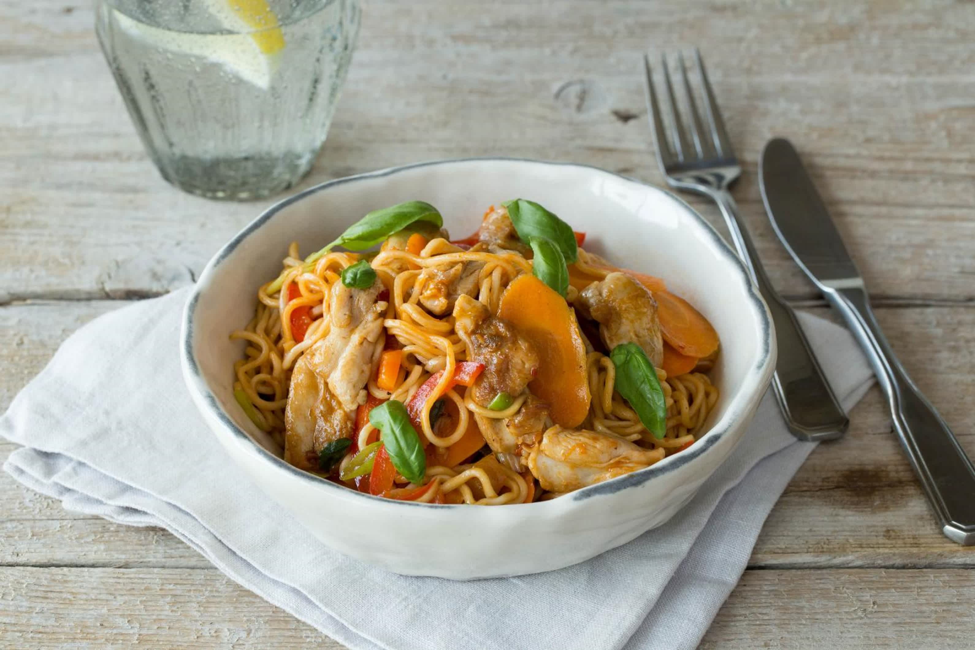Chicken and Ramen Noodle Stir Fry Recipe HelloFresh