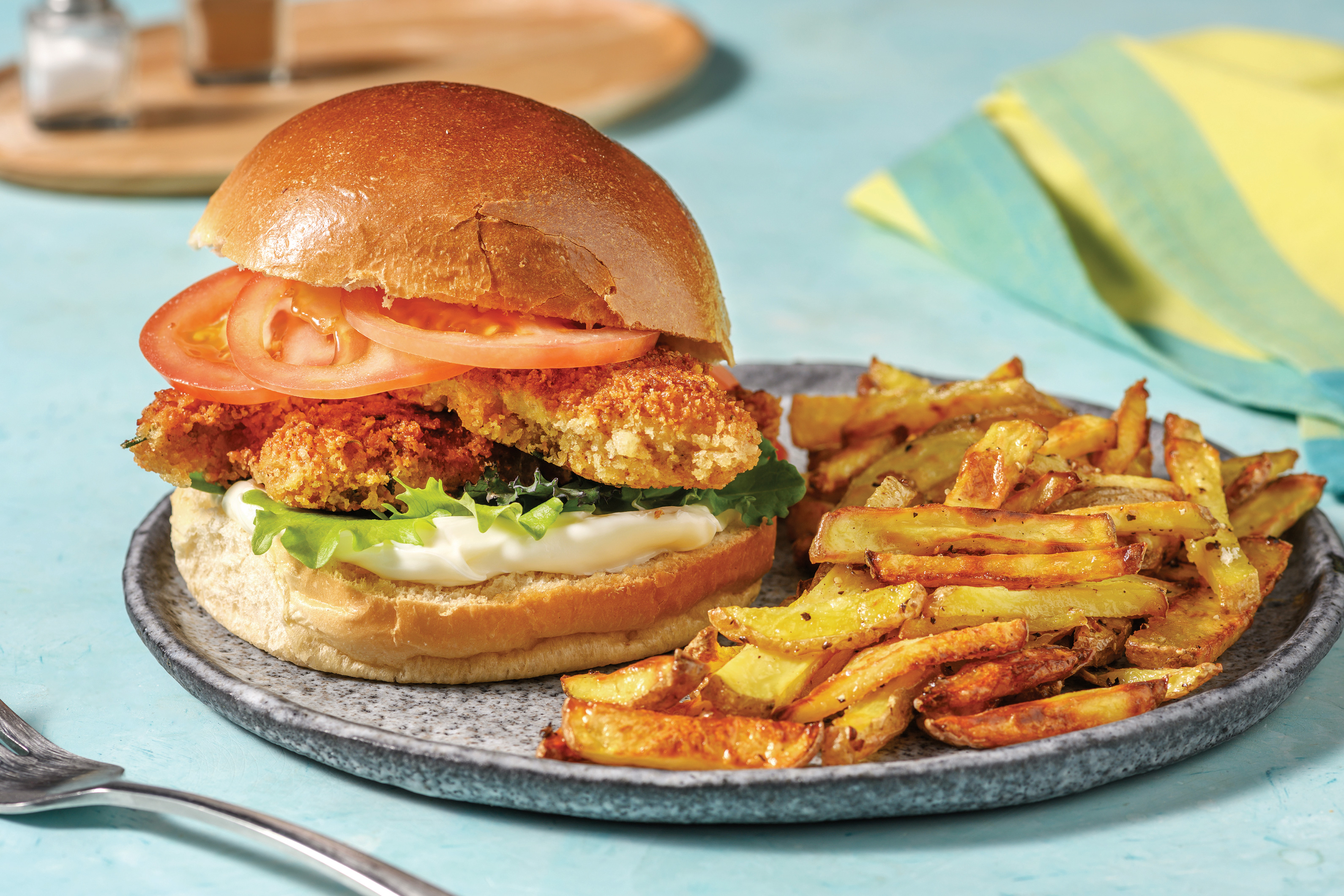 parmesan-crumbed-chicken-burger-recipe-hellofresh