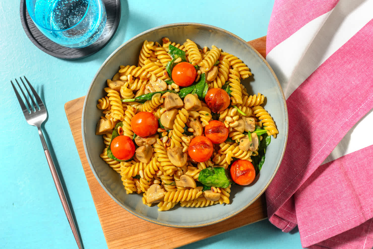 Cremige Fusilli in Pilz-Spinat-Sauce Rezept | HelloFresh