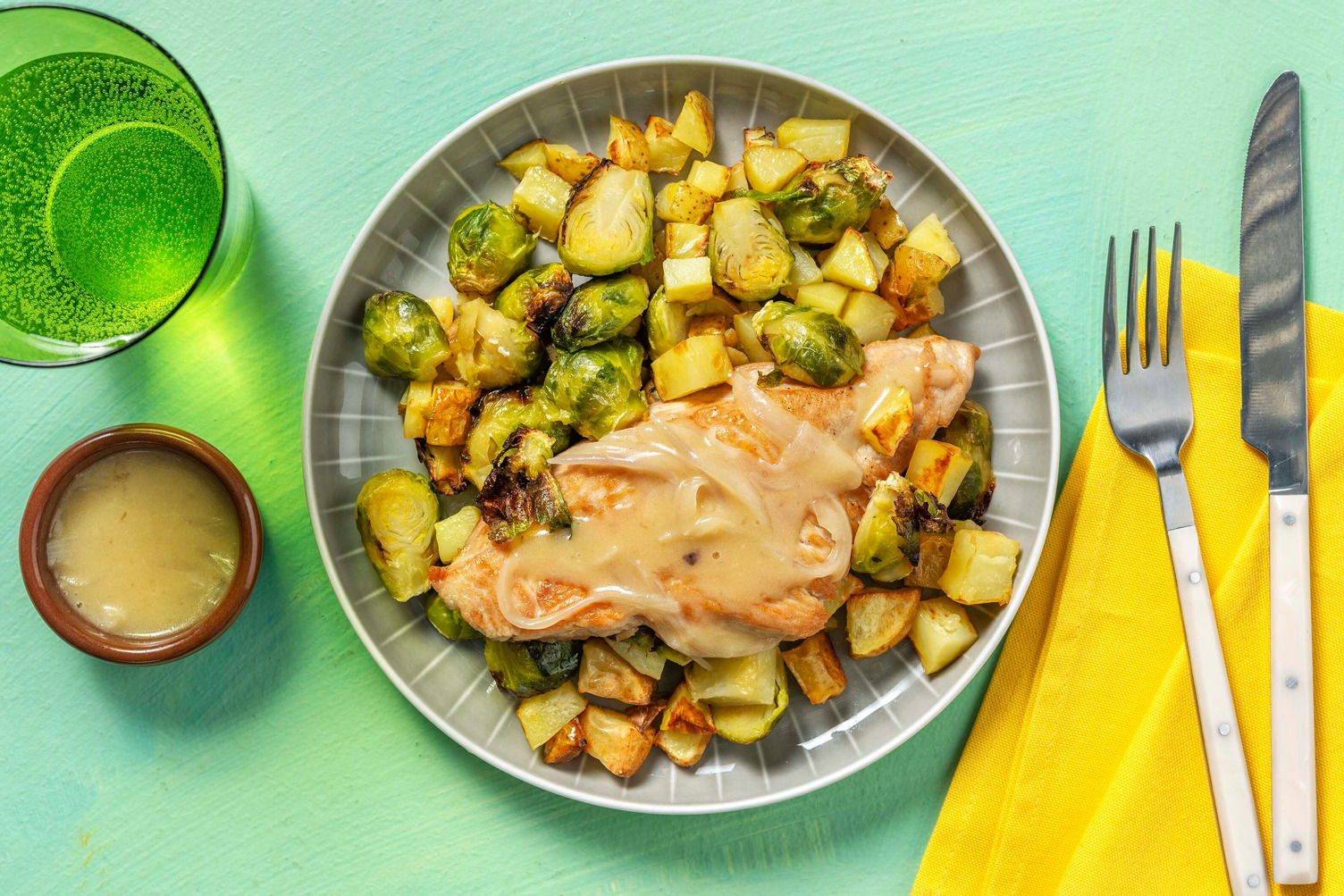 Smart Turkey Breast and Savoury Shallot Gravy Recipe HelloFresh