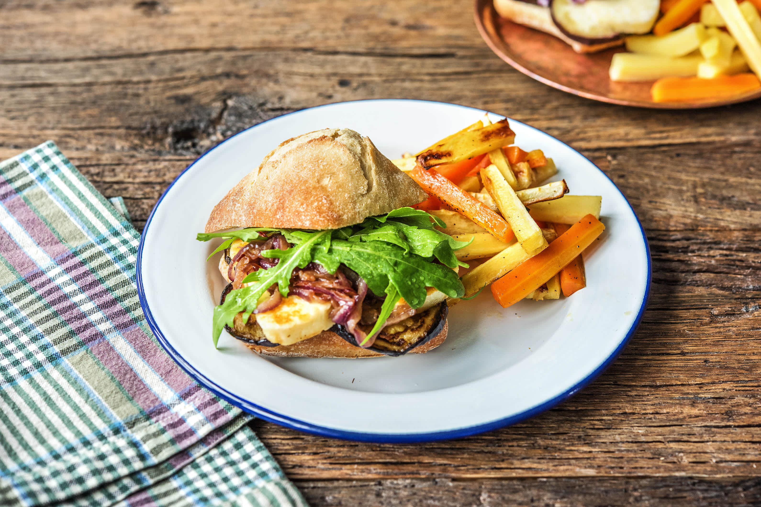 Grillbratkäs-Auberginen-Burger Rezept | HelloFresh