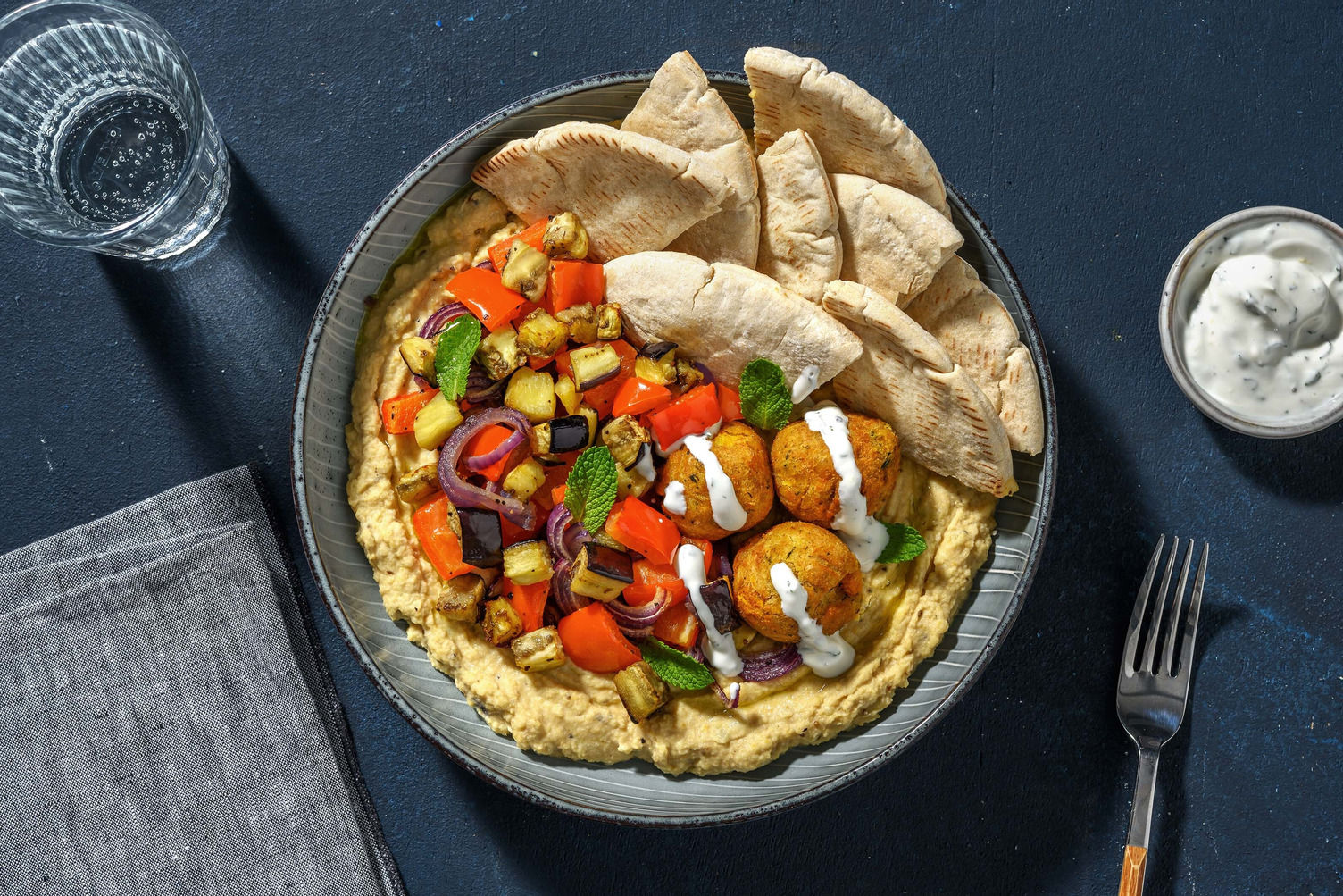 Zelfgemaakte hummus met falafel Recept HelloFresh