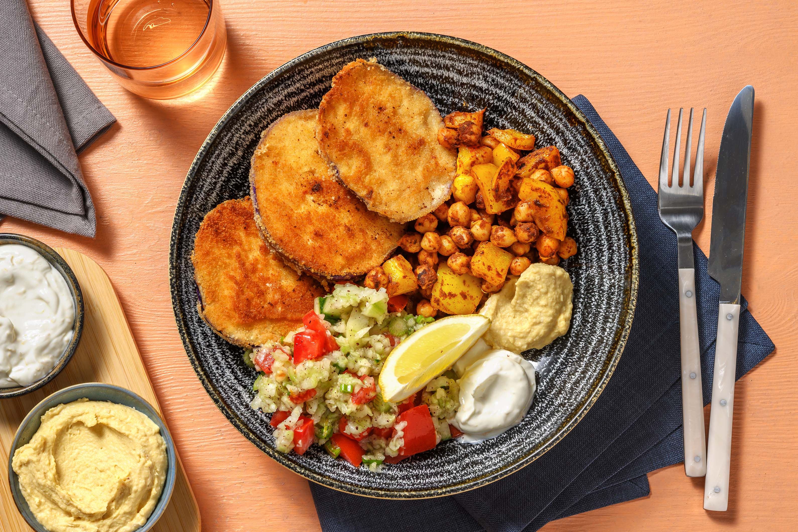 HummusBowl mit KnusperAubergine Rezept HelloFresh