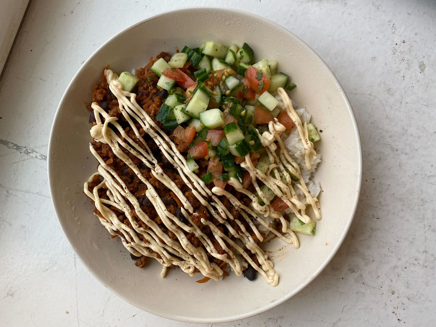 Mexican black bean and veggie mince bowl Recept HelloFresh
