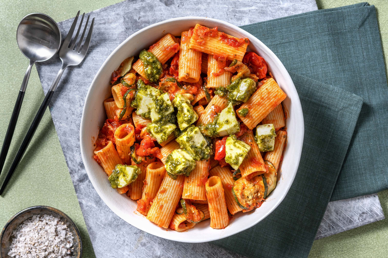 Caprese Pasta with Fresh Mozzarella Recipe | HelloFresh