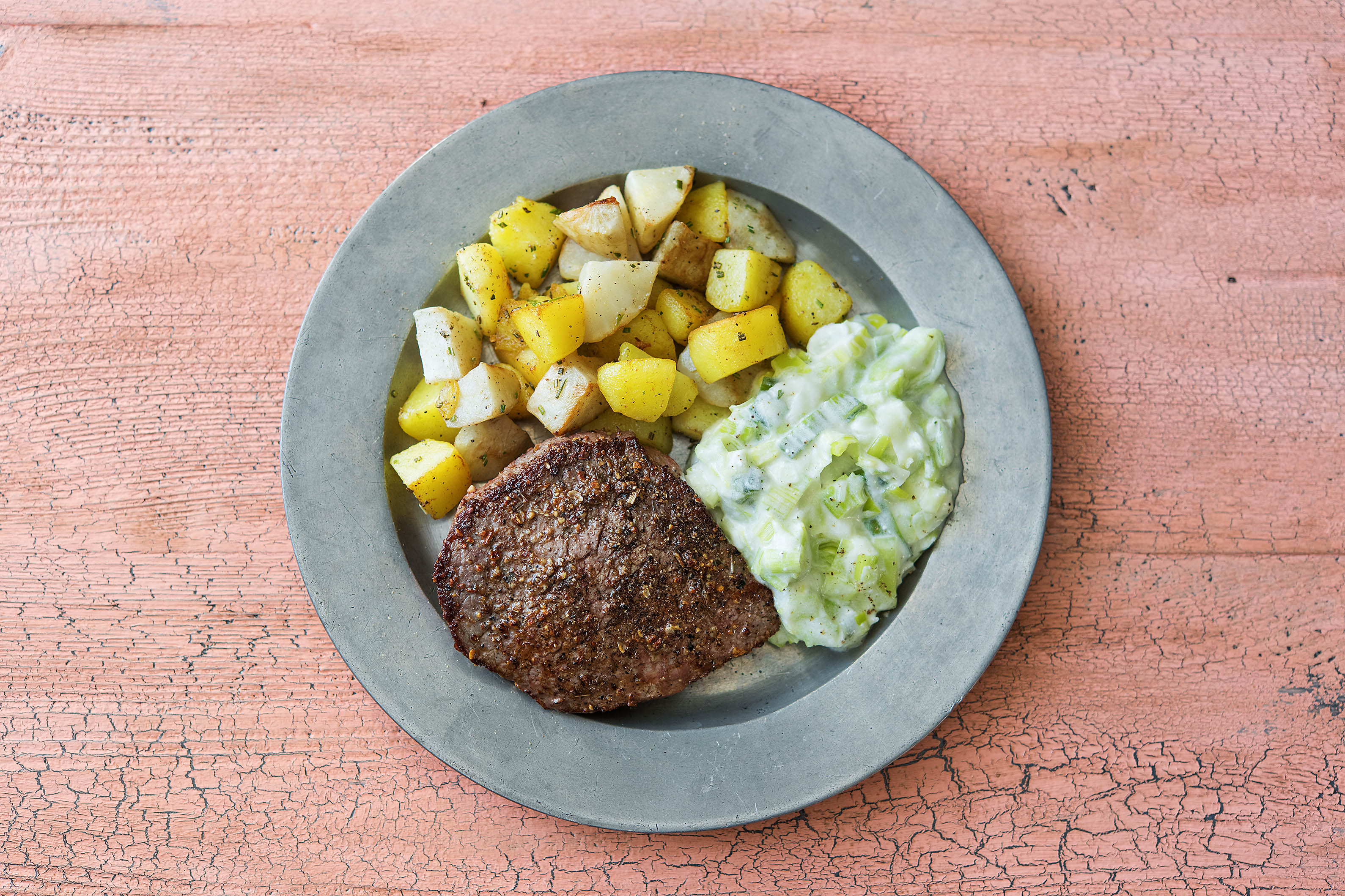 Pfeffersteak Mit Topinambur-Kartoffel-Würfeln Rezept | HelloFresh