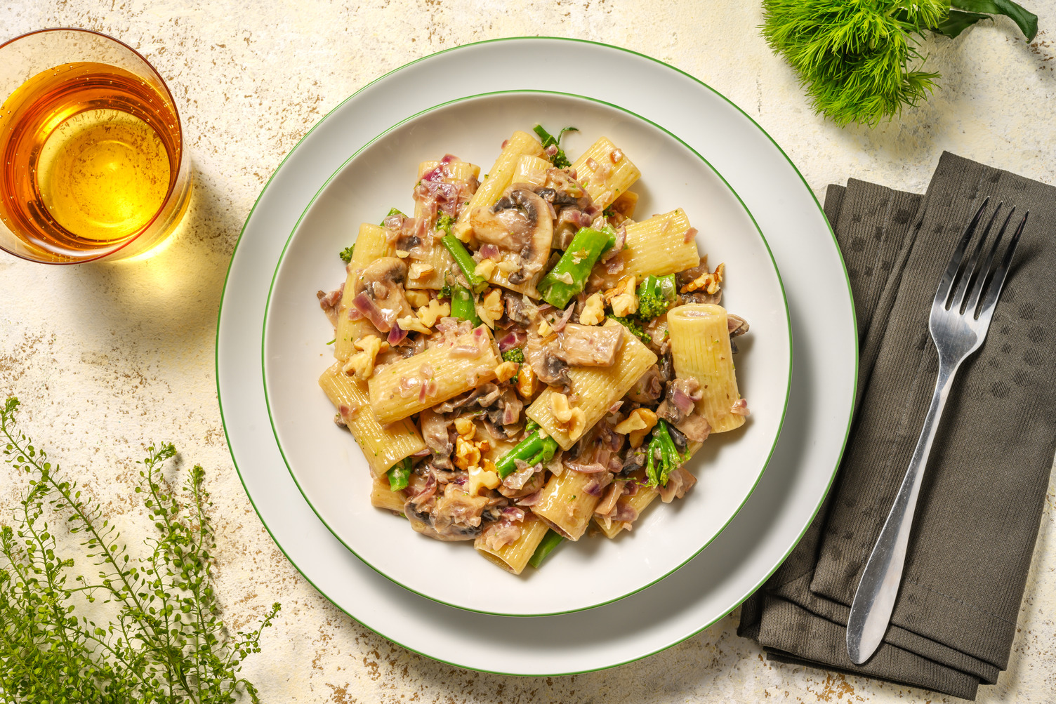 Rigatoni met champignons en truffelolie Recept | HelloFresh