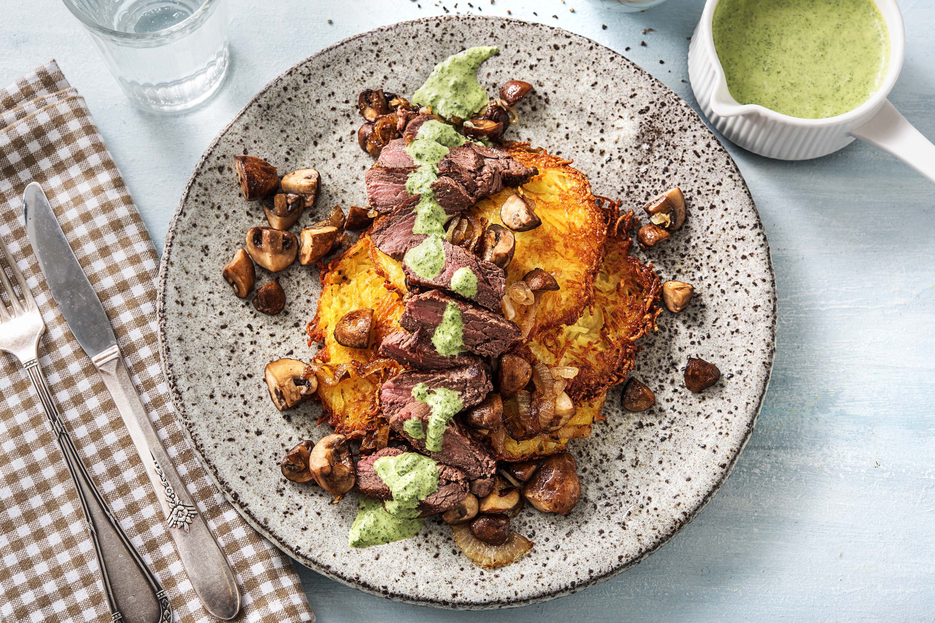 Röstitürmchen mit würziger Grünkohlcreme Rezept | HelloFresh