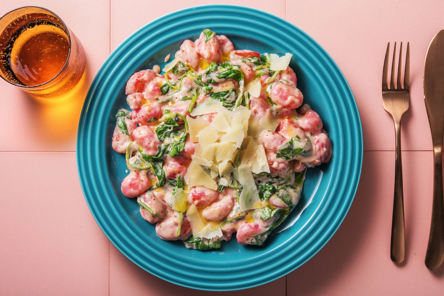 Rote-Bete-Gnocchi mit cremiger Soße Rezept | HelloFresh