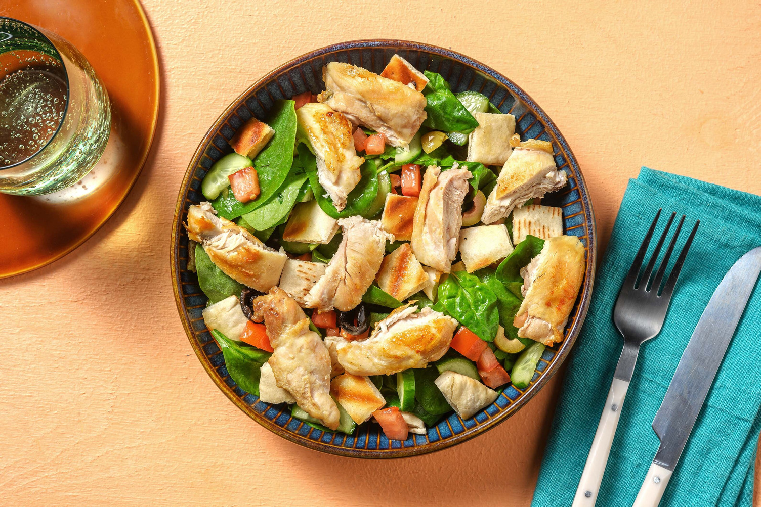 Salade de poulet grillé et vinaigrette façon César Recette