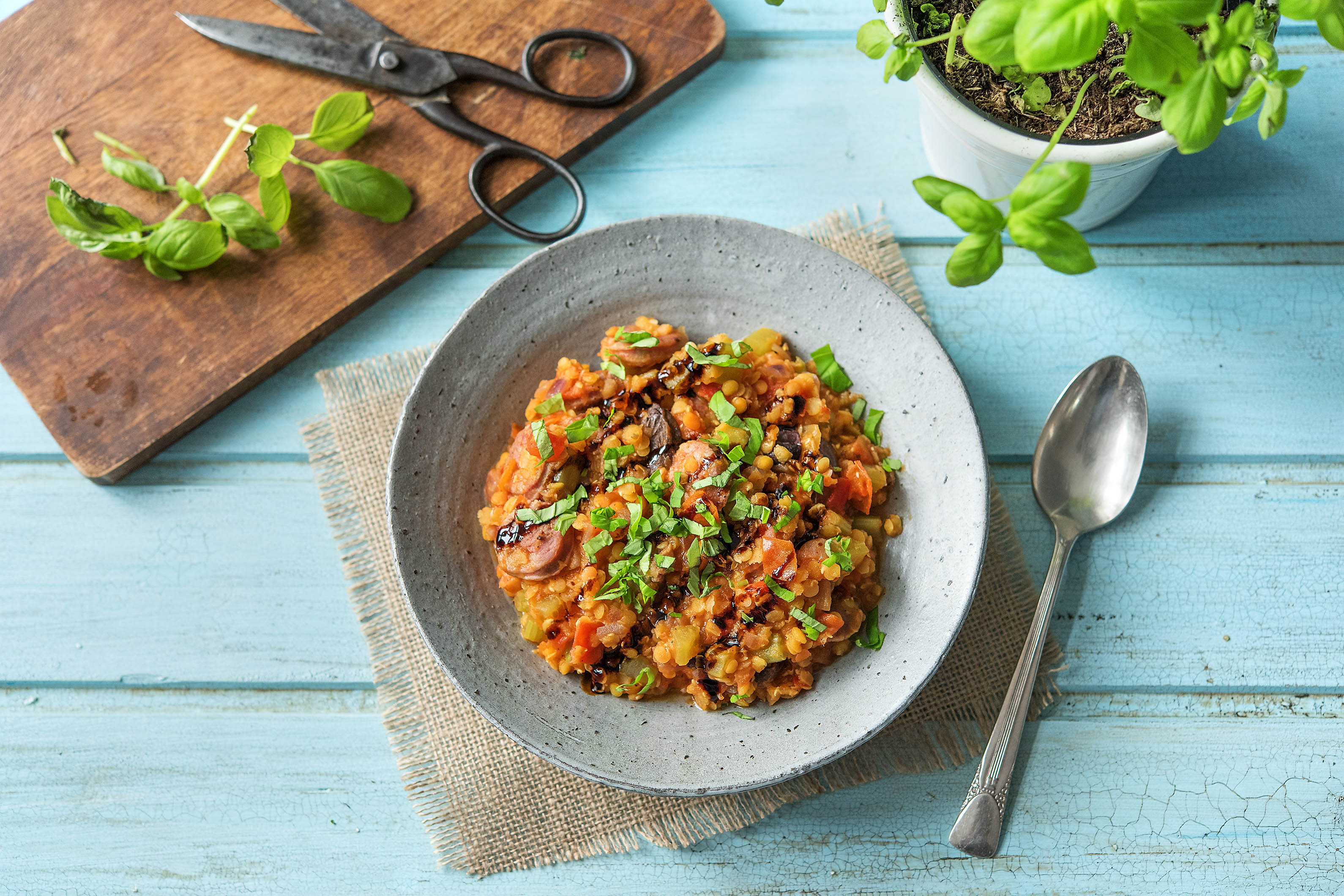 Salsiccia-Eintopf mit roten Linsen Rezept | HelloFresh