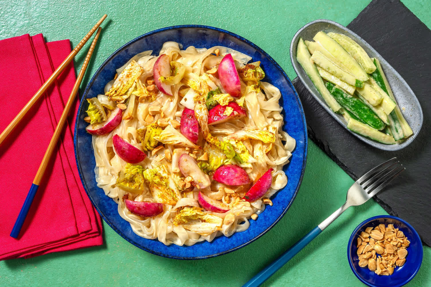 Scharfe Chilinudeln mit Erdnuss-Kokos-Soße Rezept | HelloFresh