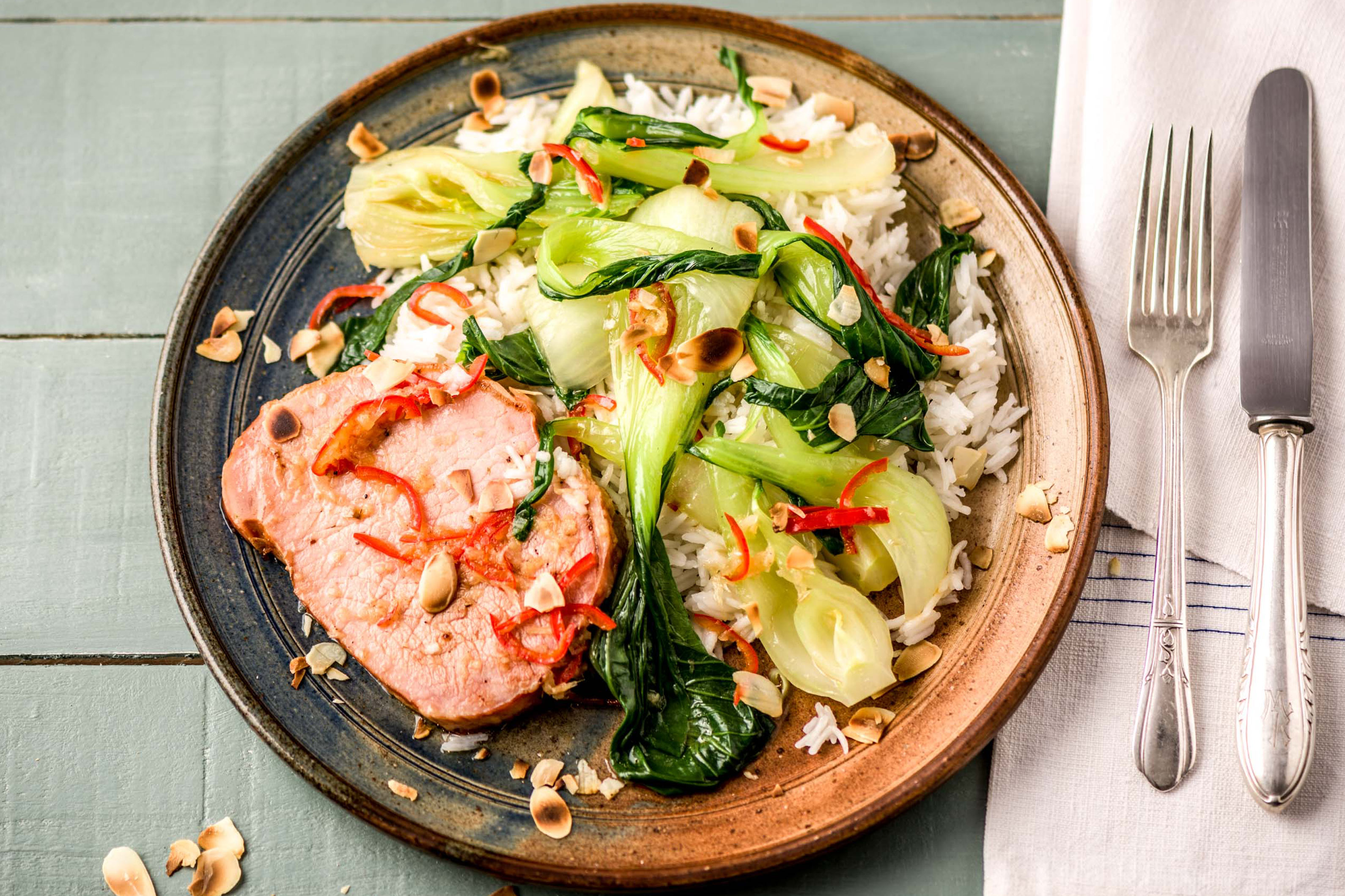 Schweinssteaks mit Pak Choi Rezept | HelloFresh