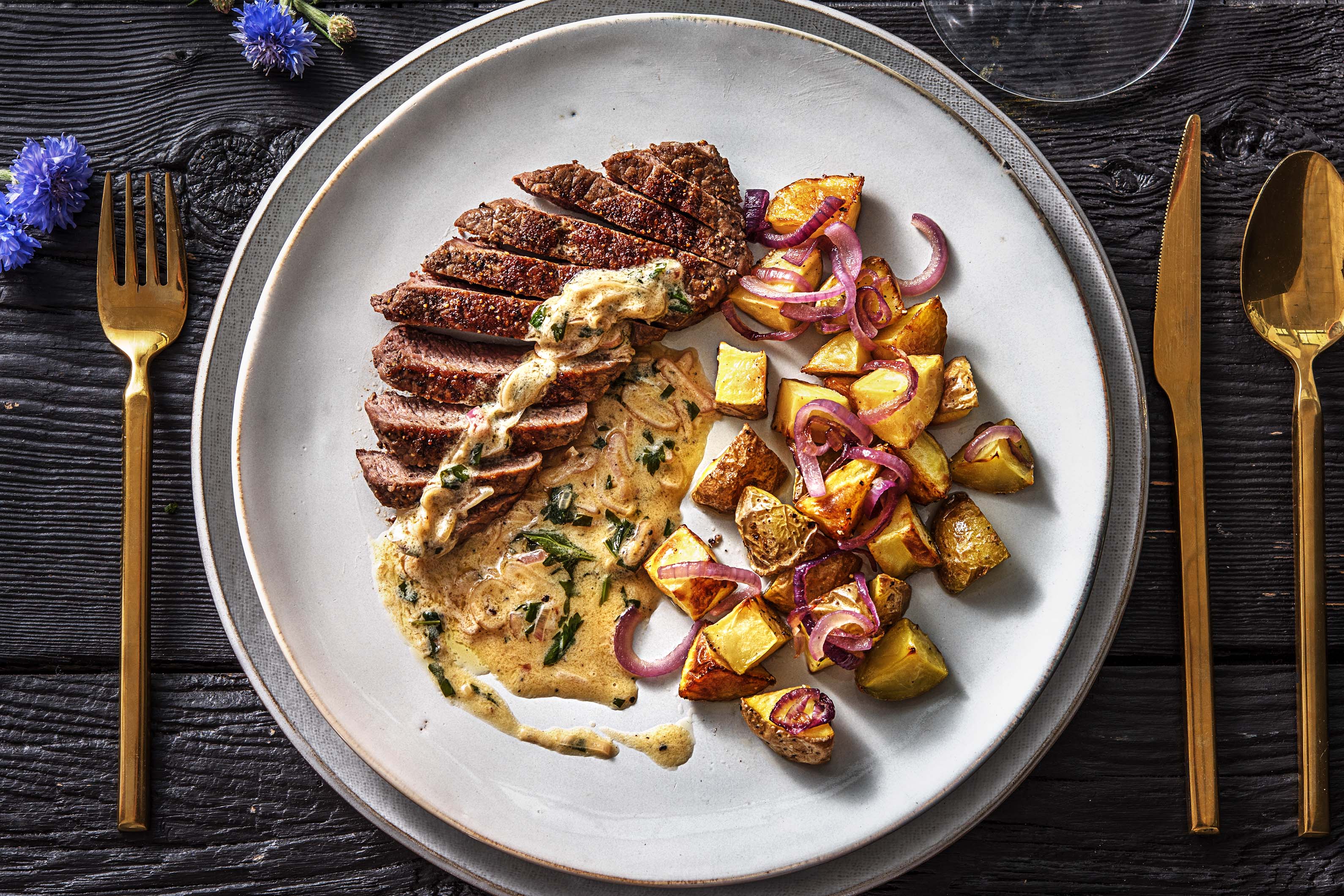 Sirloin Steak with Peppercorn Sauce Recipe HelloFresh