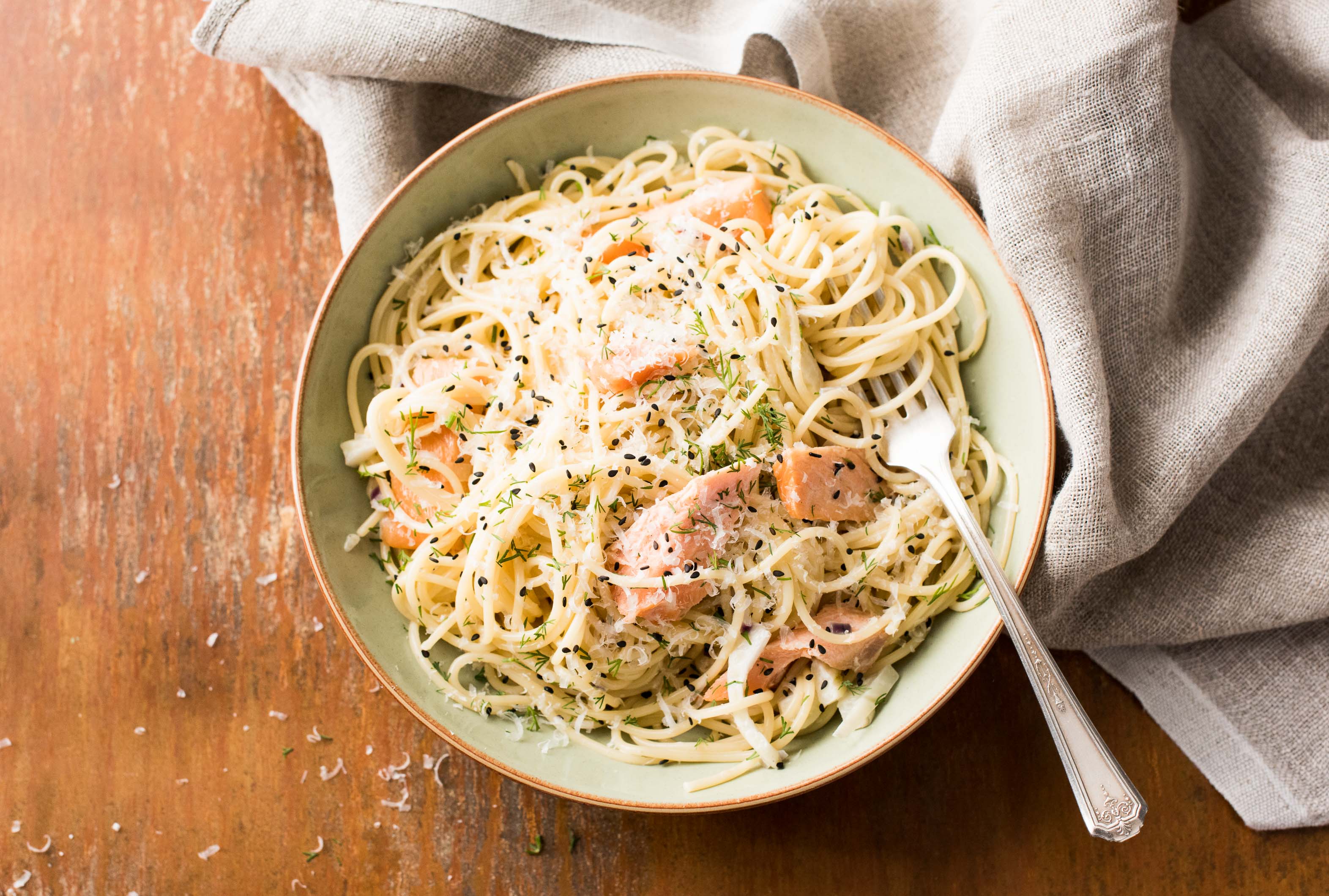 Spaghetti in Fenchel-Sahne-Soße mit Stremellachs Rezept | HelloFresh