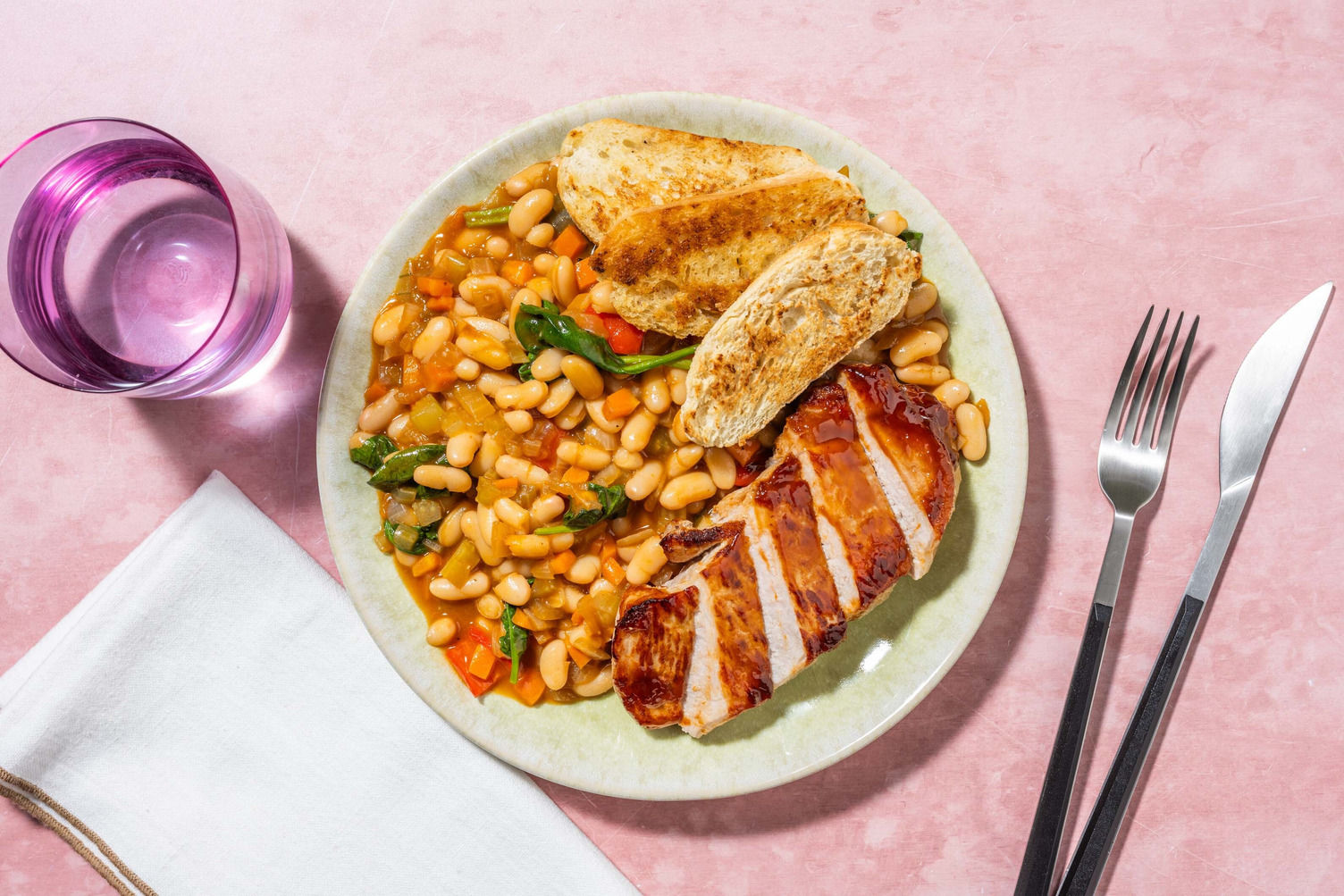 Tofu BBQ et haricots braisés aux piments Recette HelloFresh