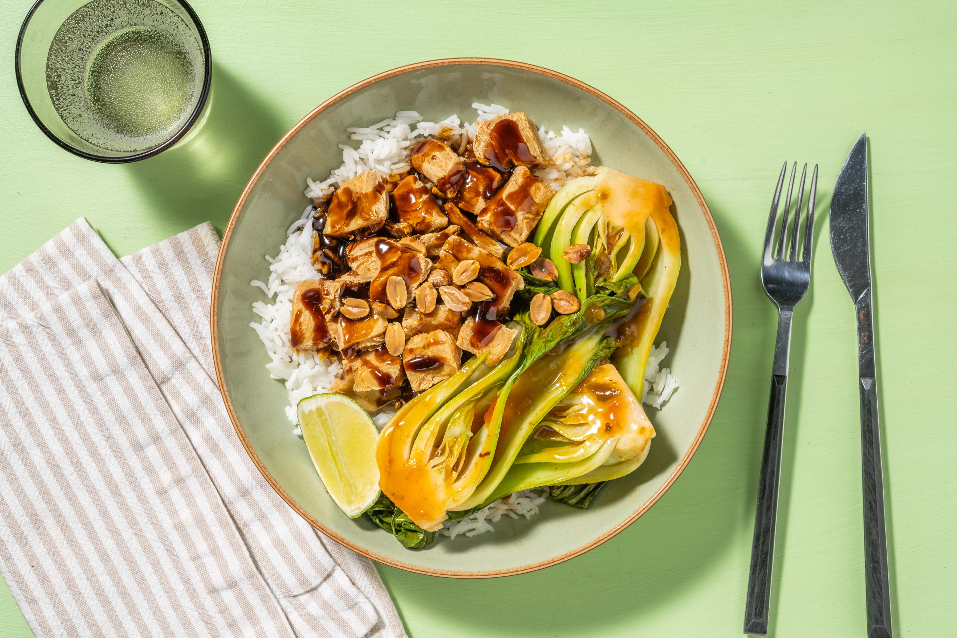 Vegane Teriyaki Bowl mit frittierten Filetstücken Rezept HelloFresh