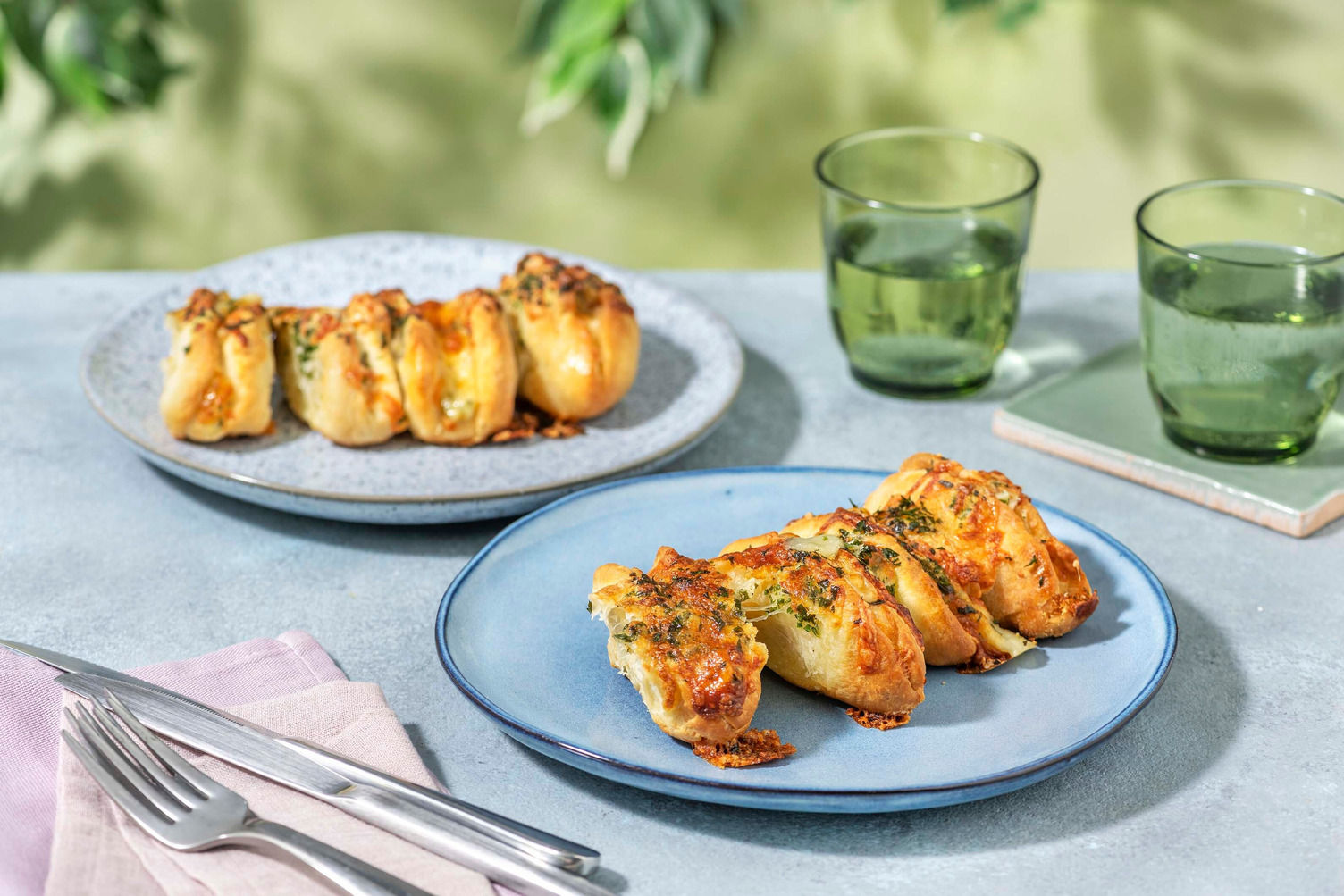 White Cheddar-Chive Pull-Apart Bread Recipe | HelloFresh