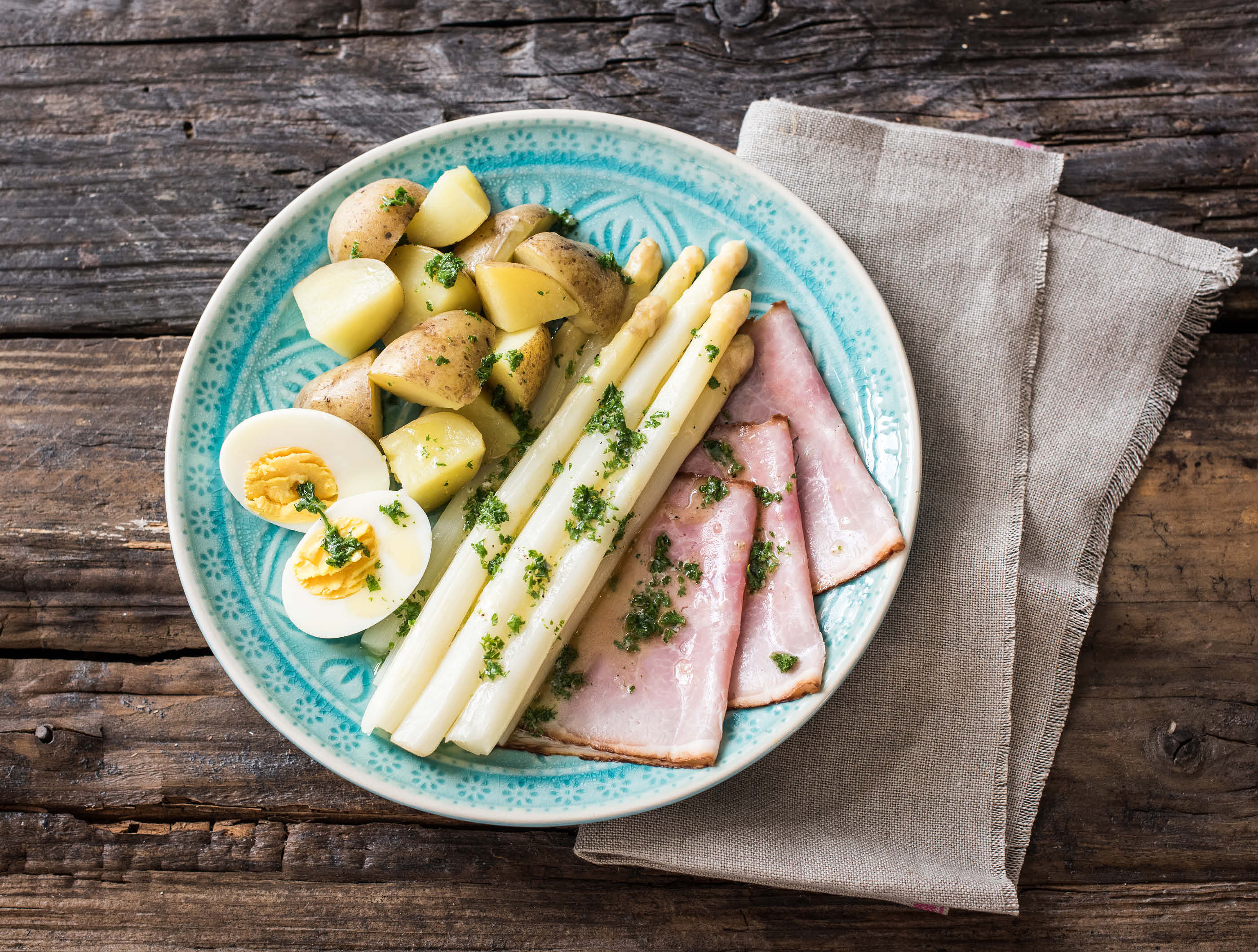 Witte Asperges Met Achterham Gekookt Ei En Peterselie Recept HelloFresh