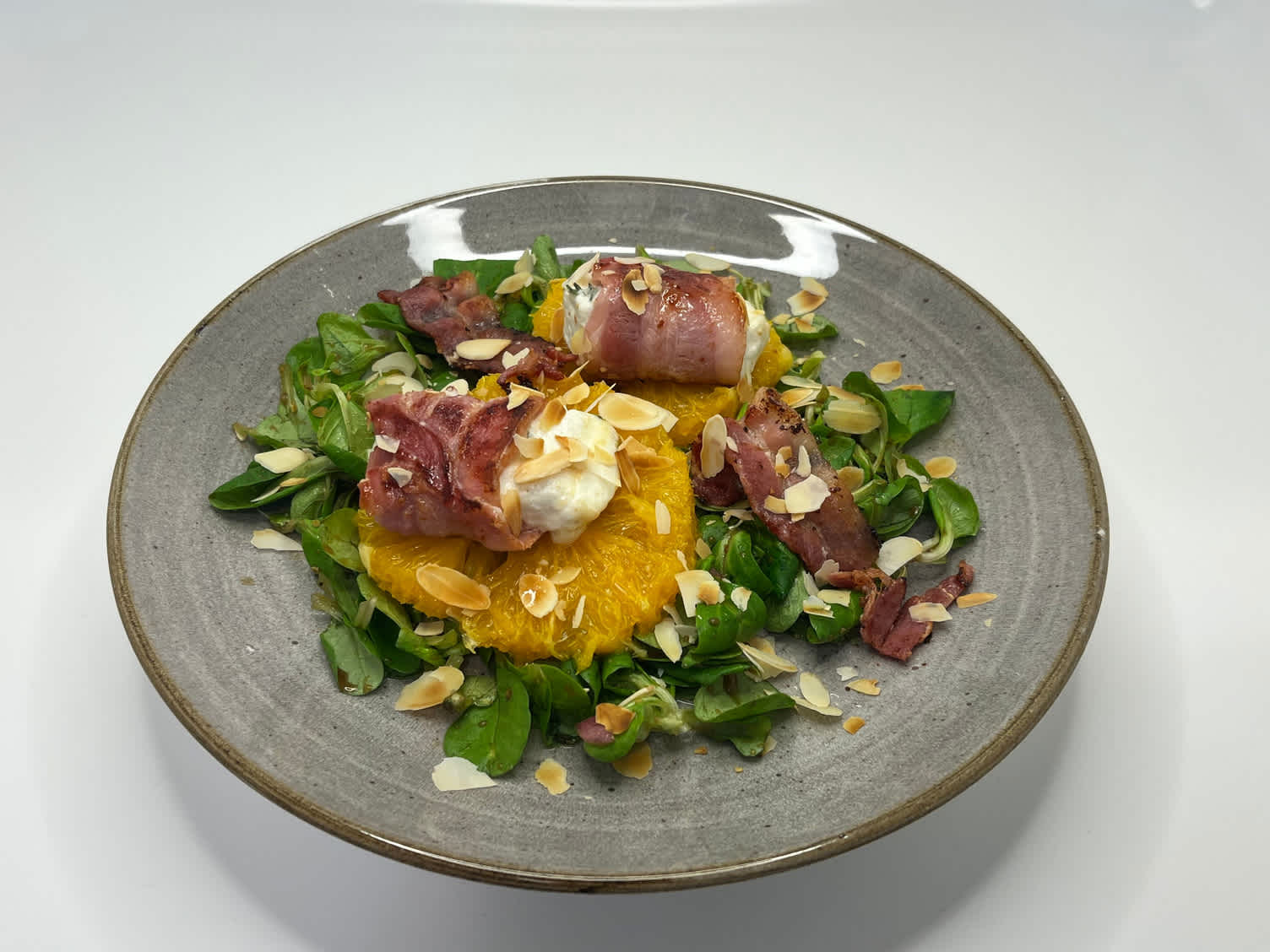 Ziegenkäse im Speckmantel Rezept | HelloFresh