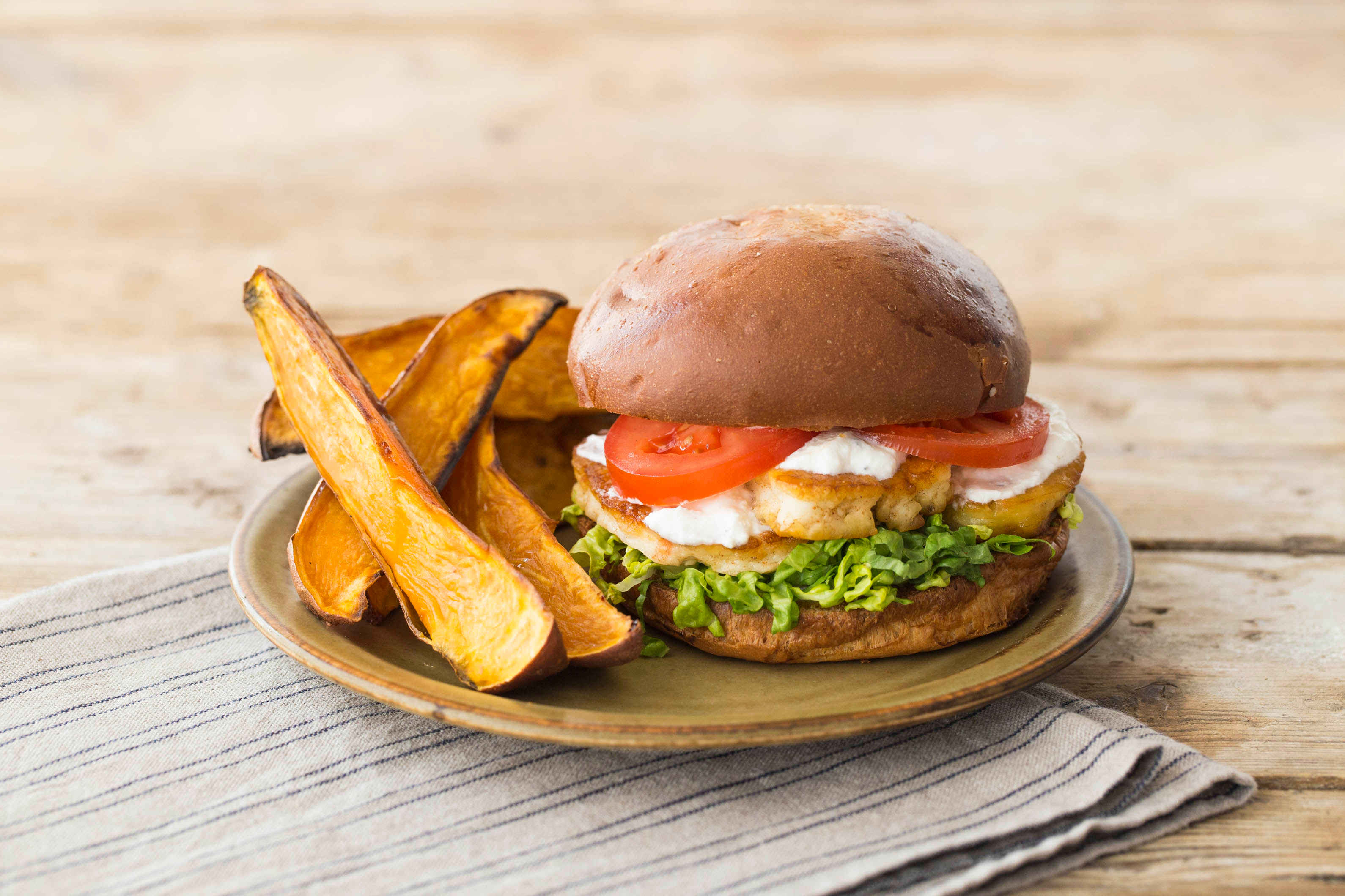 Cajun Halloumi Burgers Recipe HelloFresh