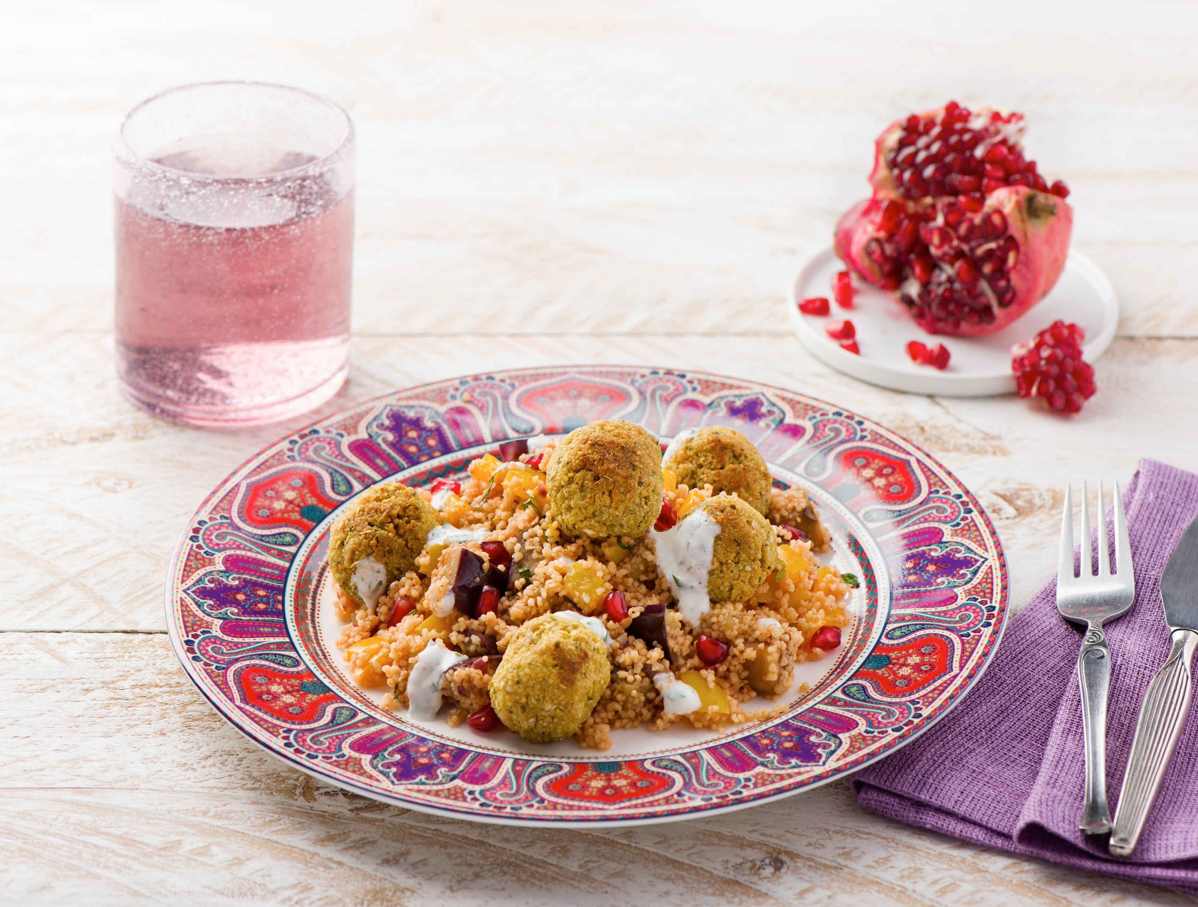 Marokkaanse couscous met verse munt en falafelballetjes Recept HelloFresh
