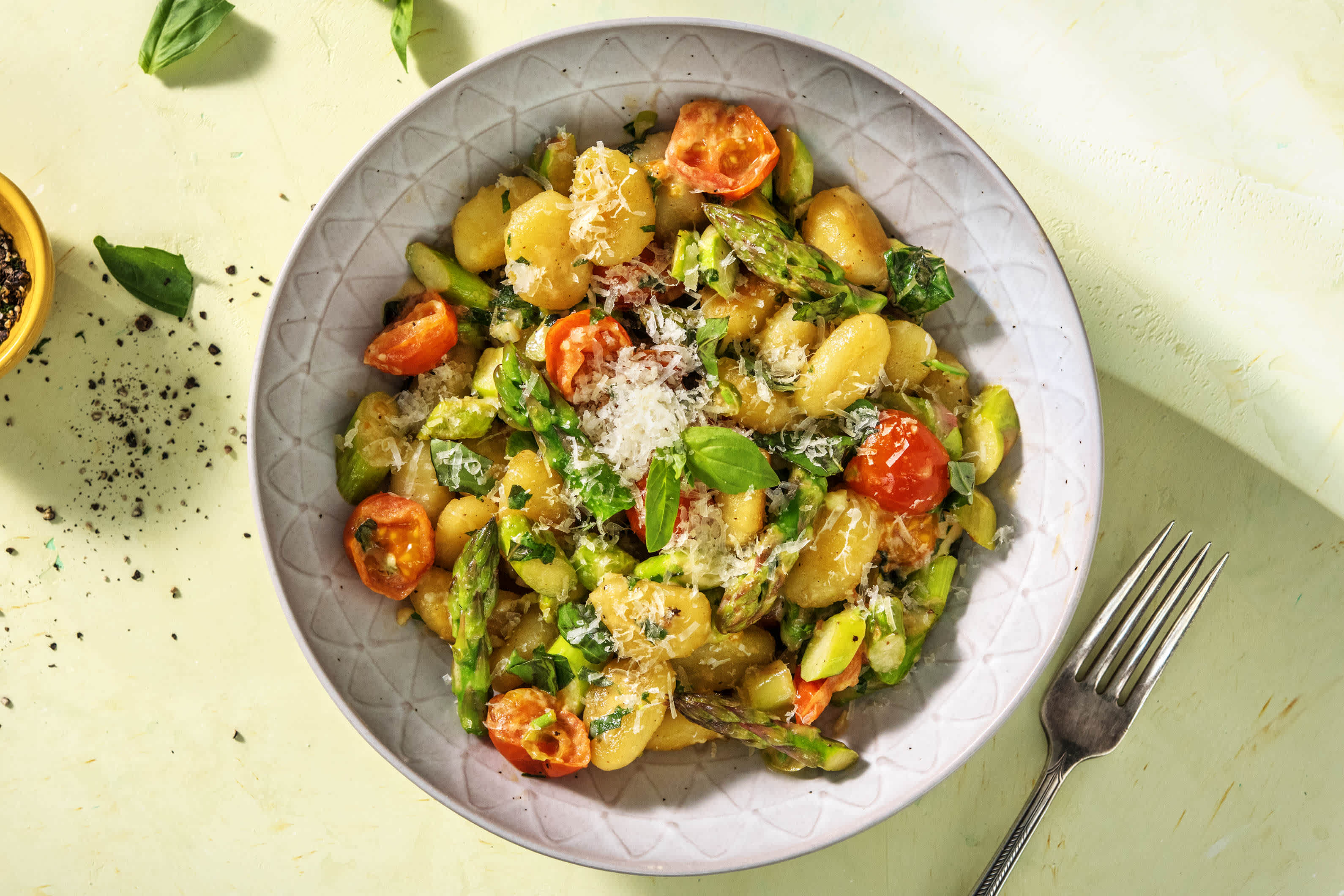 Gnocchi-Pfanne Mit Grünem Spargel Rezept | HelloFresh