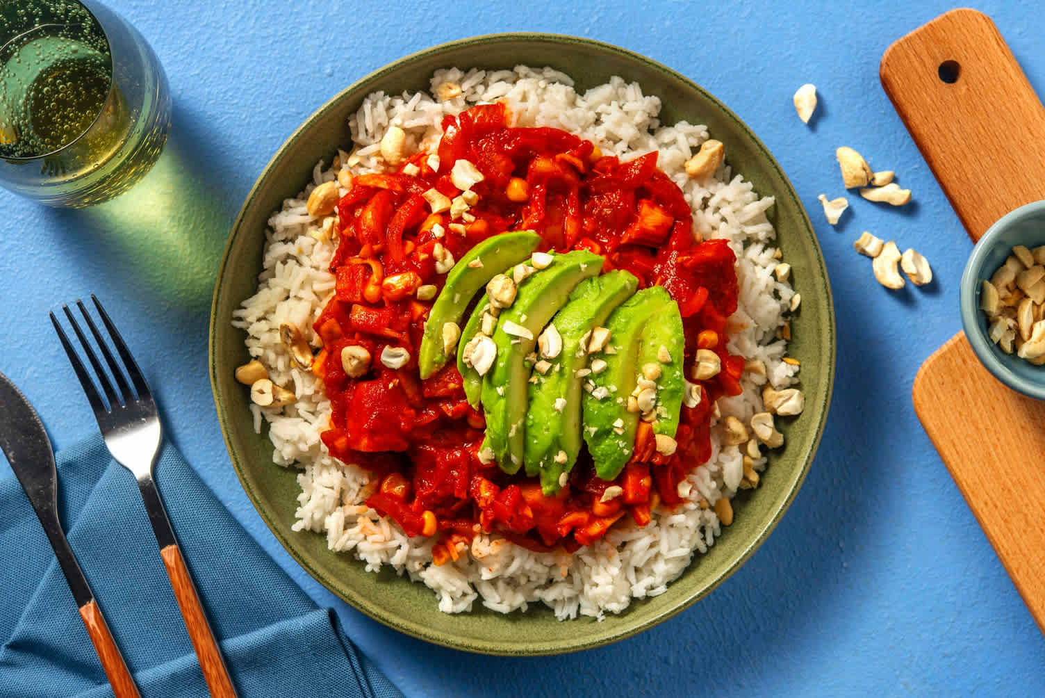 Smoky Jackfruit-Pfanne mit Mais & Avocado