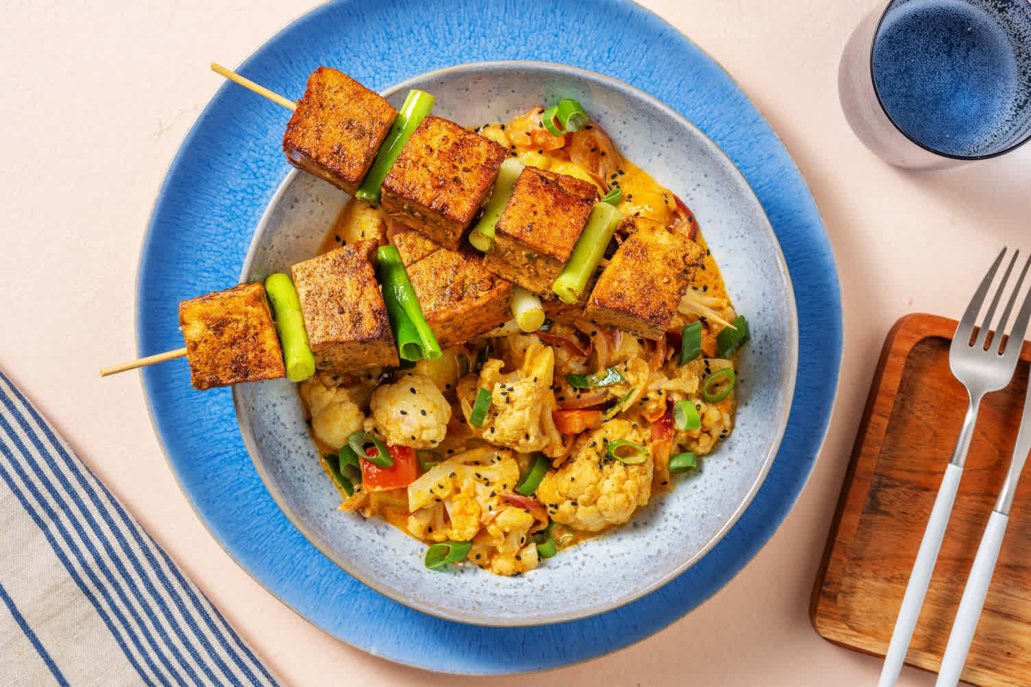 Tofu Tikka Masala! Tomatiges Blumenkohl-Curry