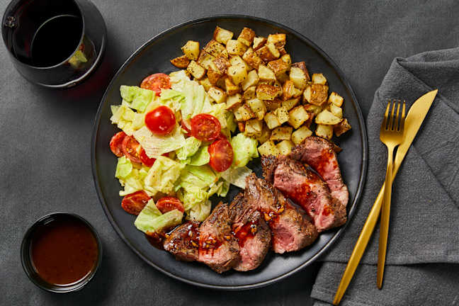 Steaks et pommes de terre au romarin