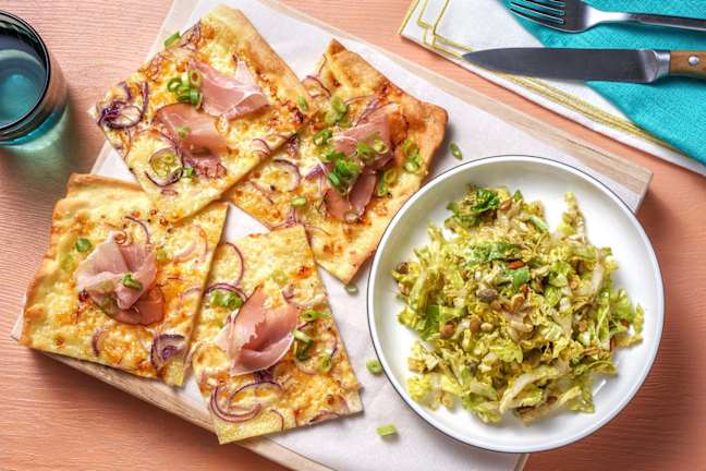Flammkuchen mit Bündner Rohschinken