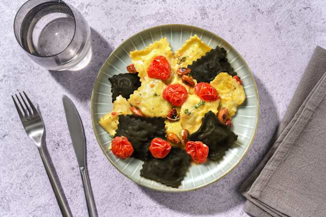 Ravioli bicolore al nasello rapidi e gustosi