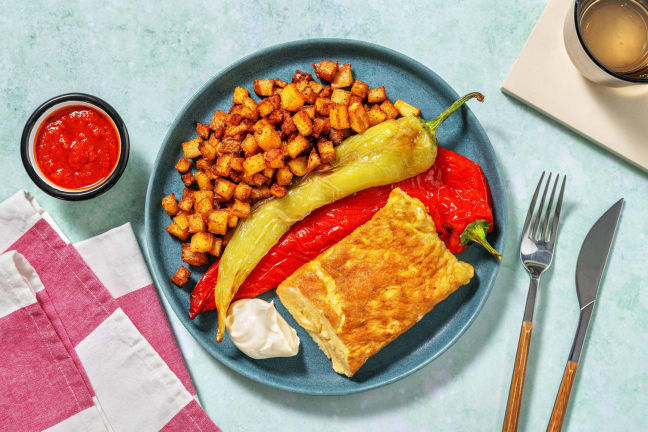 Patatas bravas et omelette au fromage de chèvre