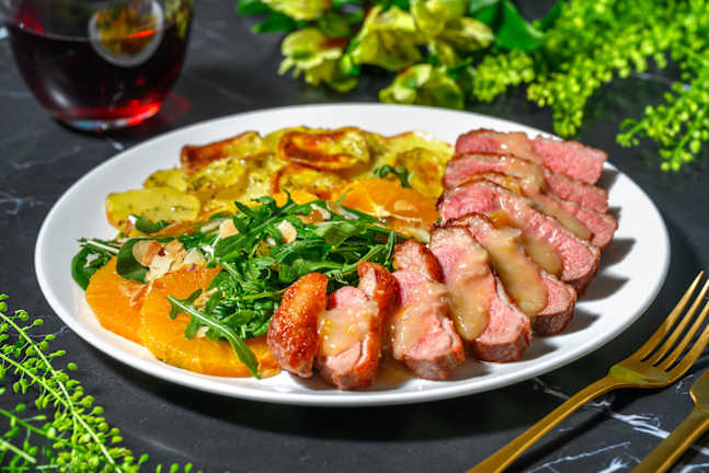 Canard poêlé dans une sauce à l’orange et à l’abricot