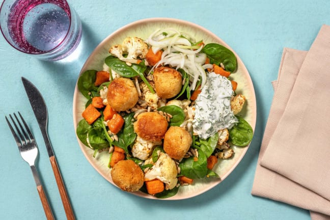 Falafel en geroosterde groenten met Midden-Oosterse kruiden