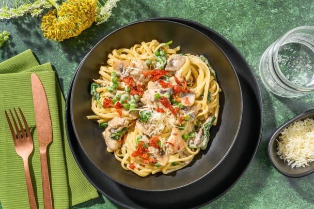 Creamy Turkey and Bacon Linguine