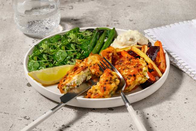 Gyldenstegte fiskefrikadeller og remoulade