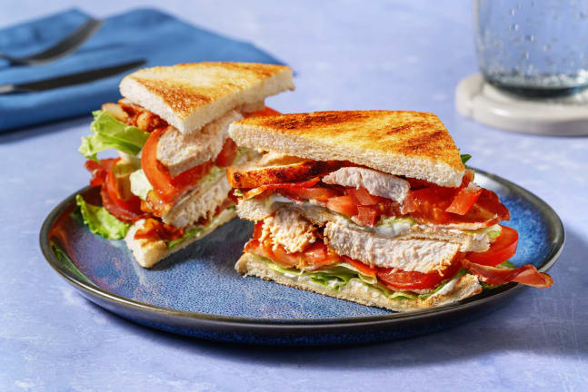 Club Sandwich di pollo alla paprika e bacon