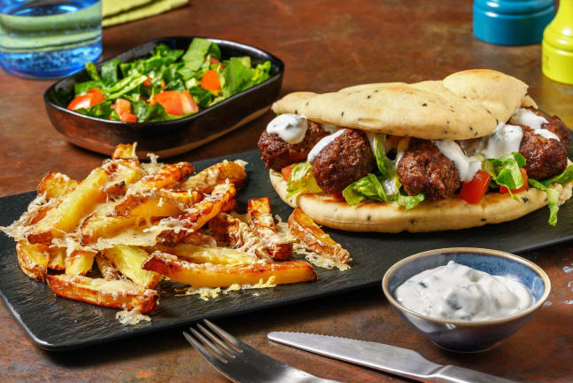 Greek Style Kofta mit Bio-Rinderhack in Naan