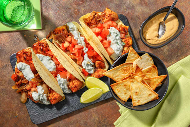 Tacos de pollo con totopos caseros