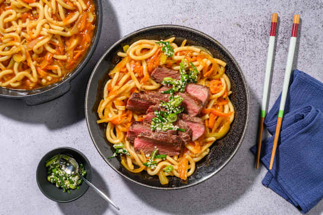 Rindersteak auf Udon-Nudeln