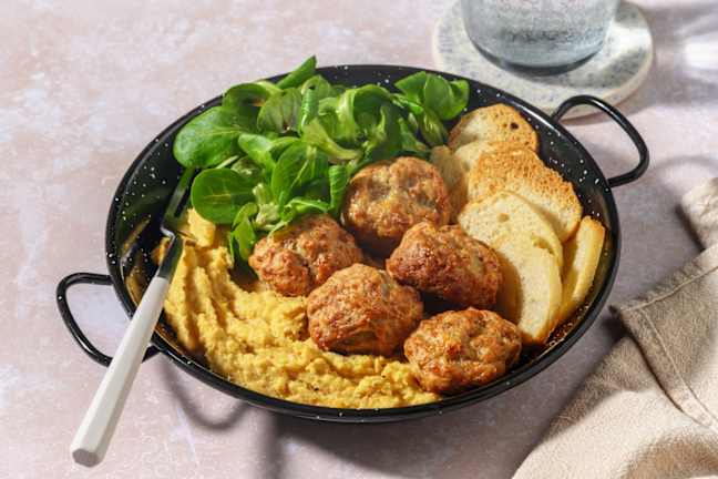 Polpettine di pollo su hummus di ceci