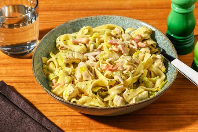 Speedy Pesto Chicken & Bacon Fettuccine