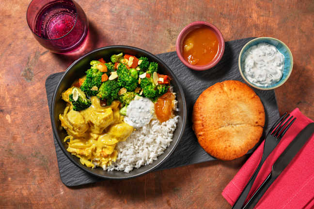Chicken Korma Curry & Garlic Flatbreads