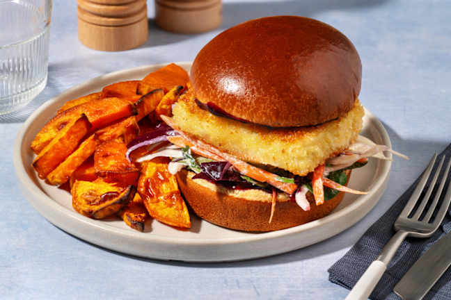 Crumbed Halloumi Burger & BBQ-Cherry Sauce