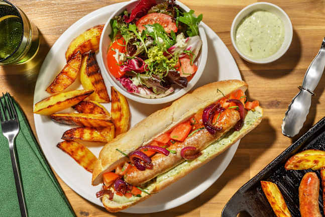 Hot-dog garni de salsa tomate-basilic