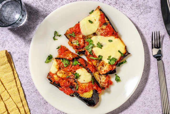 Italiensk melanzane parmigiana på aubergine
